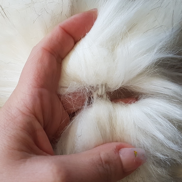 Fur wedding wraps - Picture 2 of 5